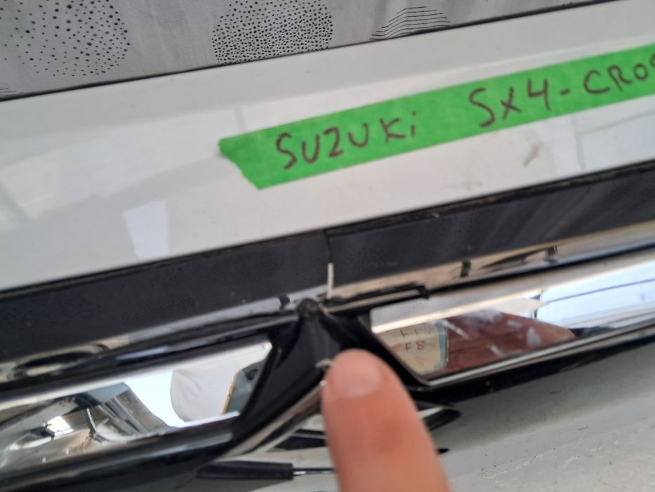 Грил решетка Suzuki SX-4 CROSS 2013/29г