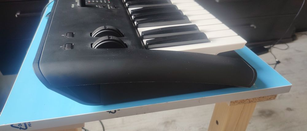 Sintetizator Clape Orga Korg Kross 2