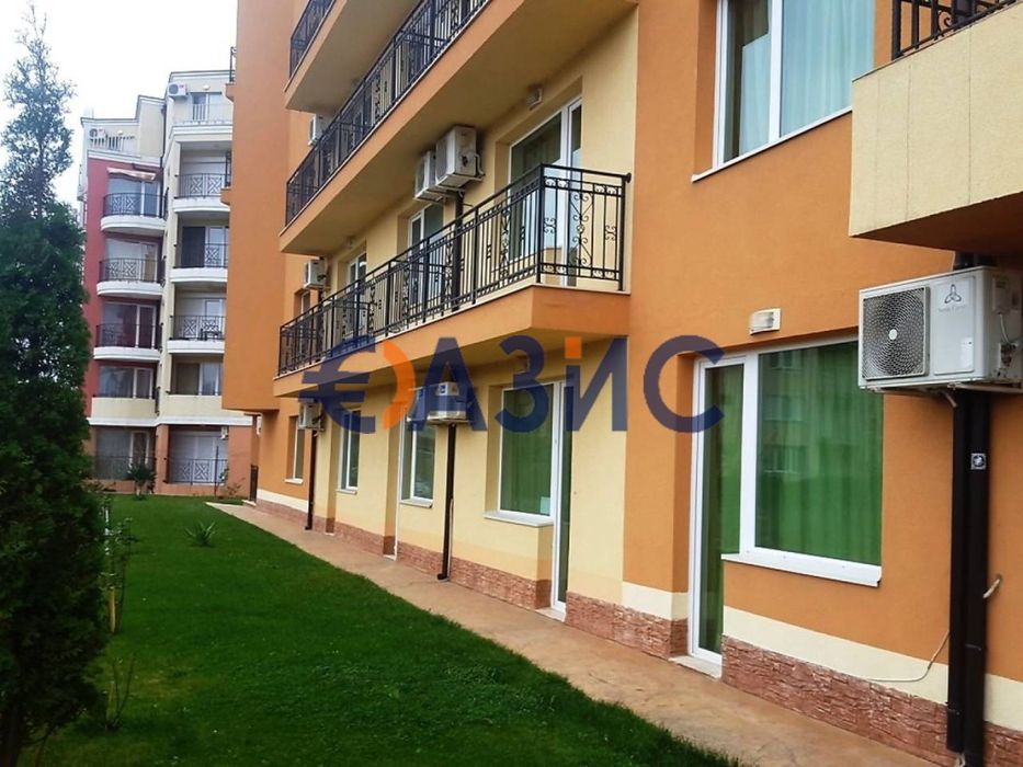 Продава се Едностаен апартамент в к.к. Слънчев бряг - 35 кв.м за 1143 €/кв.м - Снимка #8