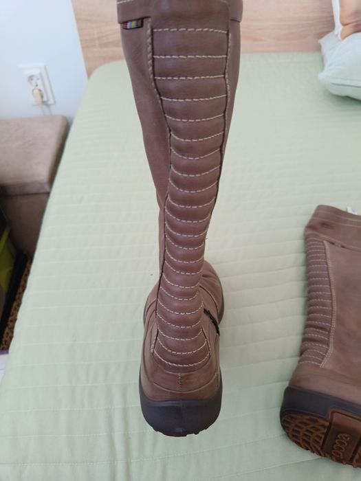 Нови дамски ботуши Ecco 38 номер