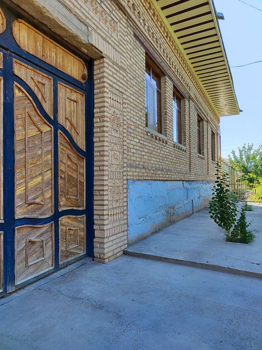 Hovli sotiladi Navoi