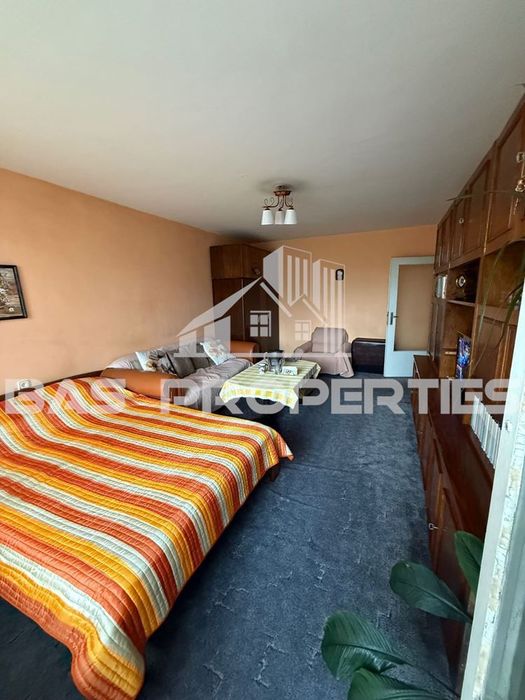 Продава се Двустаен апартамент в София, Сухата река - 68 кв.м за 2427 €/кв.м - Снимка #1