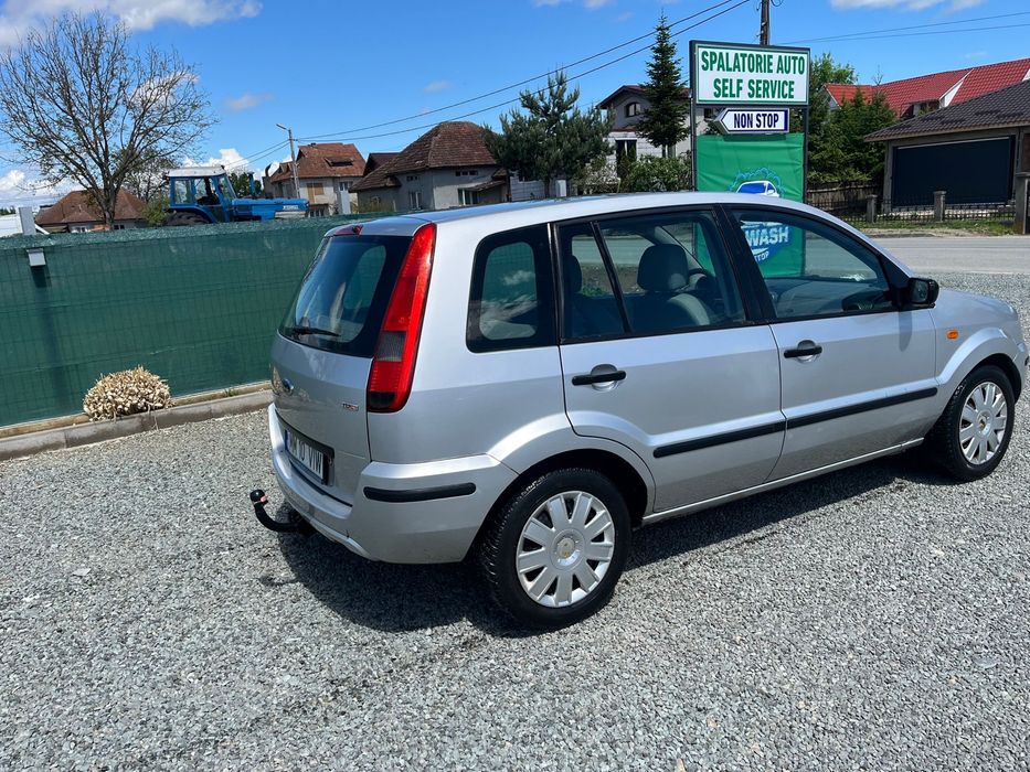 Vând ford fusion  2005 1.4 dizel