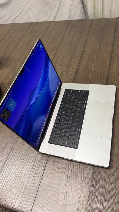 MacBook Pro 16" 1TB SSD / Батарея 94% / ИДЕАЛ Состояние