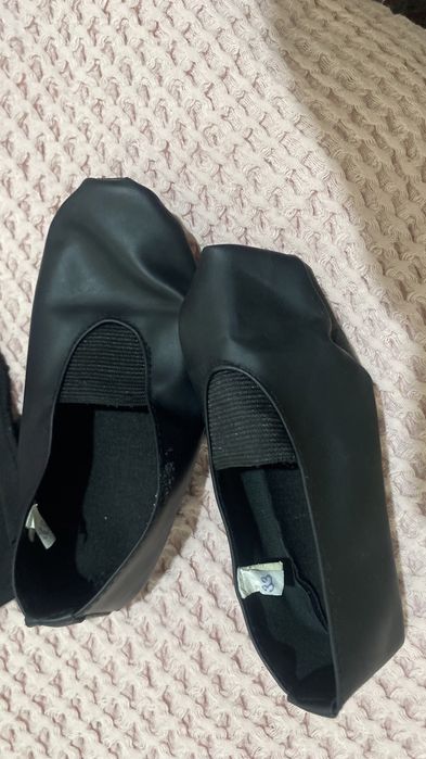 Форма для гимнастики и танца и чешки