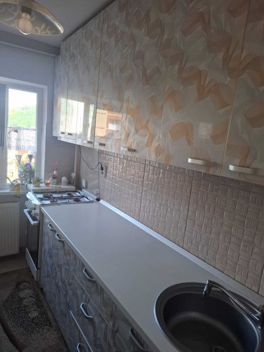 Vând apartament cu 2 camere