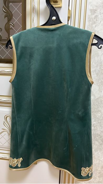 Продам желет национальный