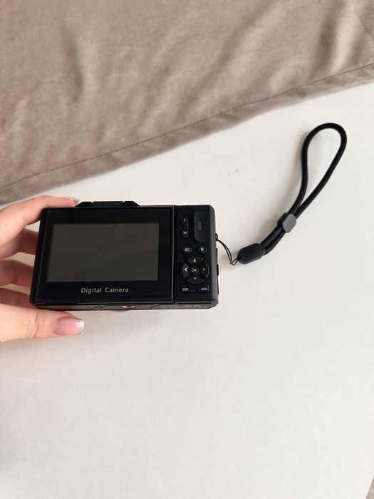 Компактная камера + комплект