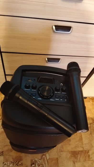 Продам музыкальную колонку