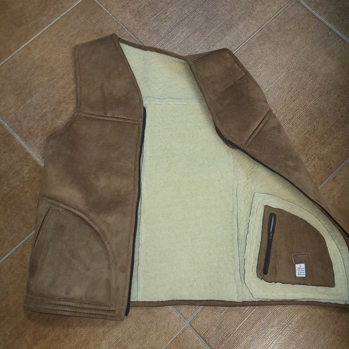 Vestă din blană de oaie pentru bărbați !