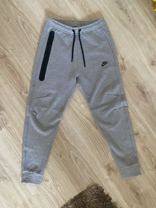 Nike Tech Fleece Мъжко горнище и долнище Комплект