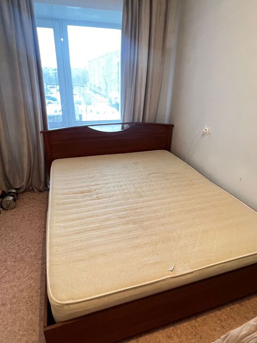 Продается кровать 2-х спалка и диван