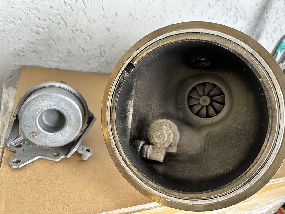 Турбокомпрессор Vag