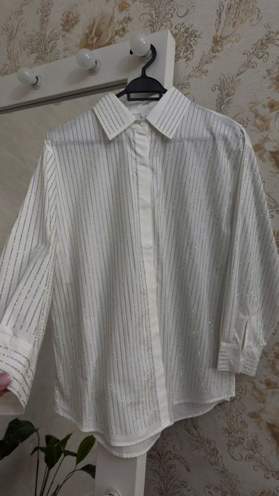 Одежда. Bir martadan kiyilgan kiyimla. Arzon narxlarda