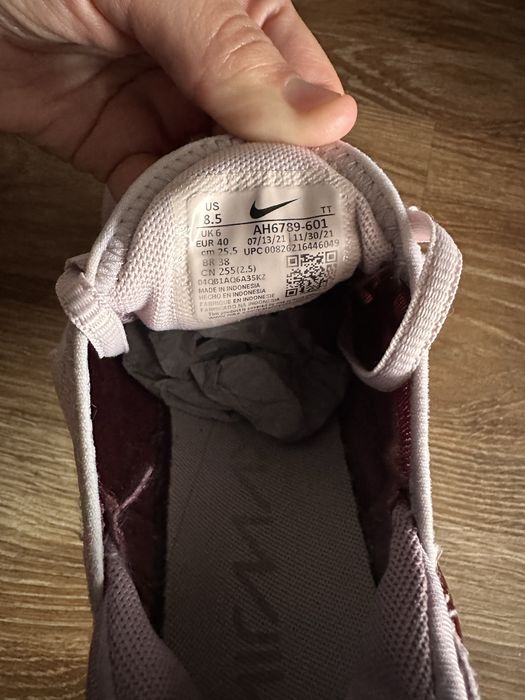 Дамски маратонки Nike