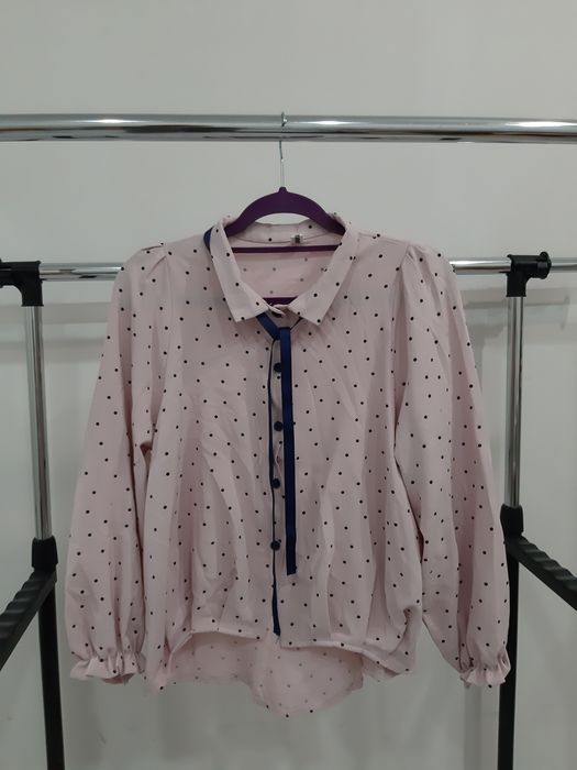 Продам разные кофты ,блузки ,накидки  все по 2500