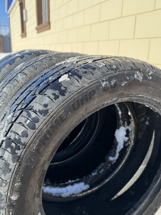 235/50/R18 летние покрышки