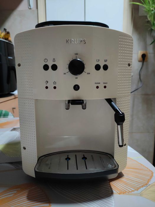 vand espresor automat KRUPS EA81
