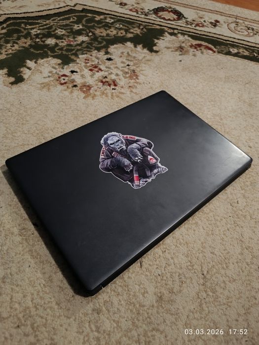 Ноутбук Асер в хорошем состоянии