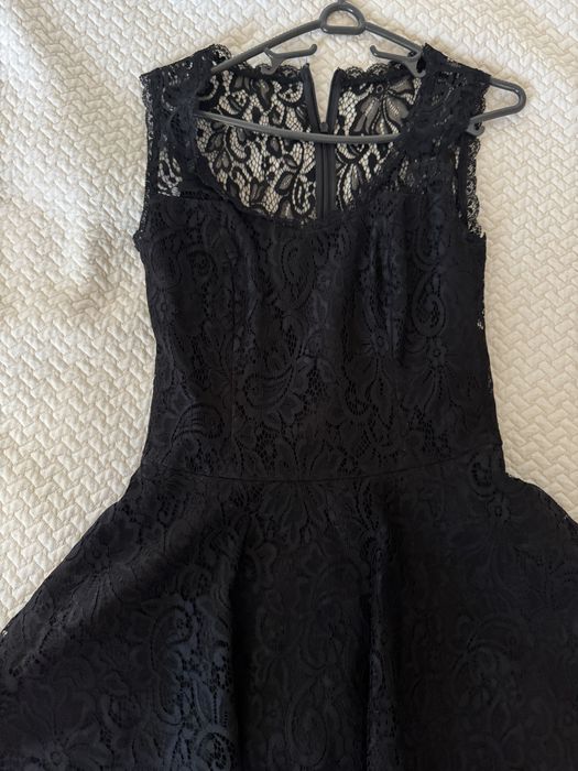 Рокля с дантела Junona