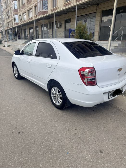 Продам свой автомобиль Chevrolet Cobalt 2025, пробег 15 000.