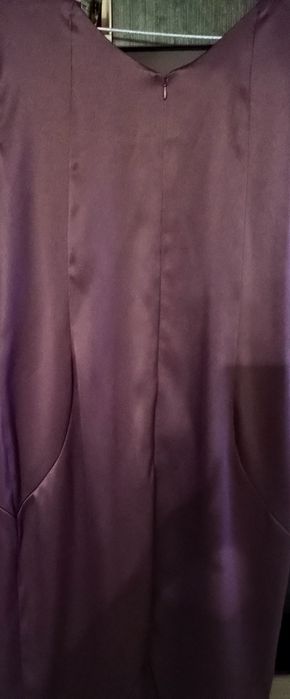 Елегантна дамска рокля