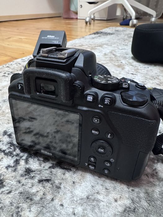 Nikon D3500 - DOAR 1000 cadre (Ca Nou) + Obiectiv VR