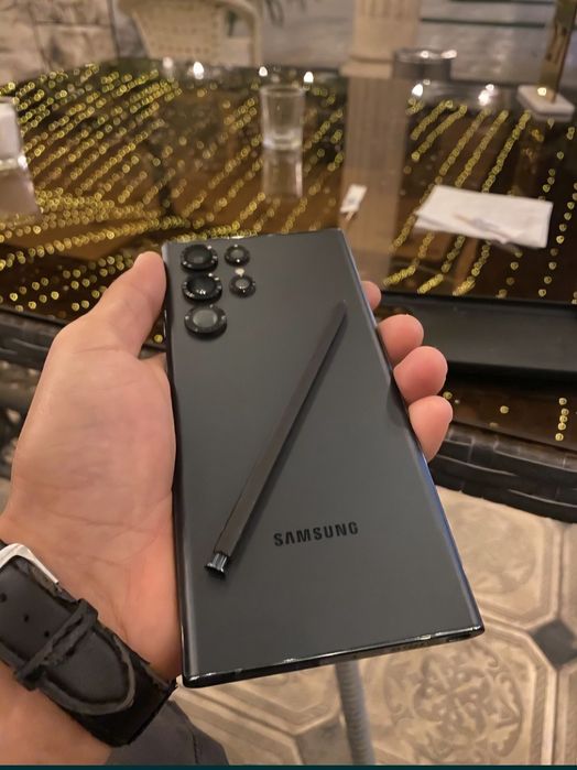 Samsung Galaxy S22 ultra 12/256