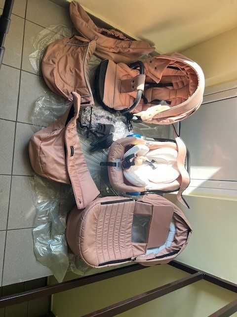 Vand  Carucior 3 in 1 Marco Adamex Rose Somon si cadou Leagan Balans