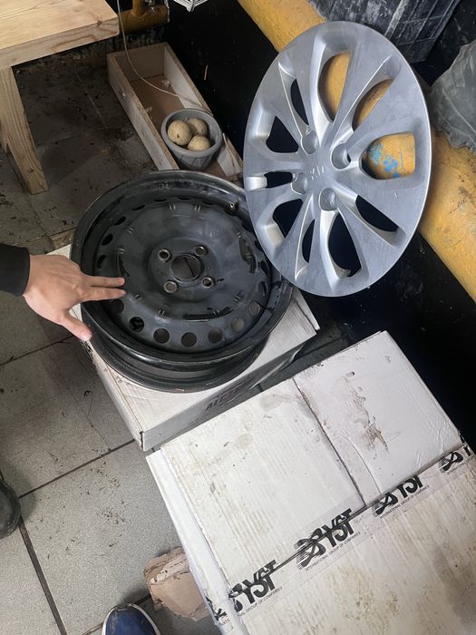 Продам диски размер R15