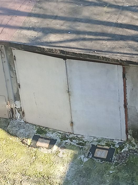 Дава се под наем Гараж / Паркомясто в Бургас, Възраждане - 6 кв.м за 149.43 € - Снимка #1