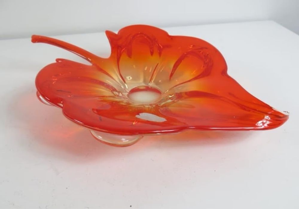 Антикварна купа фруктиера  ръчна изработка духано цветно стъкло листо