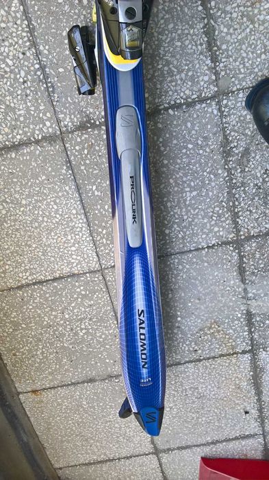 Продавам ски Solomon