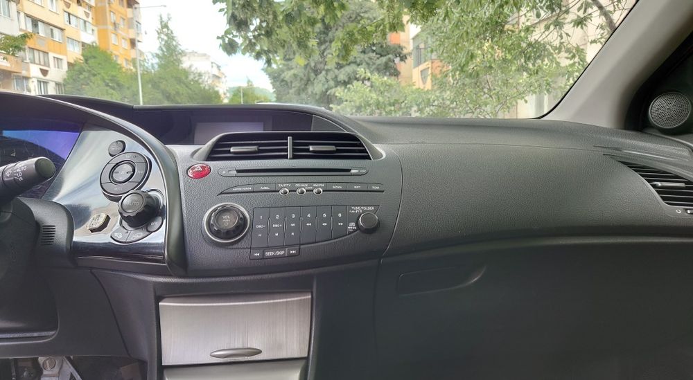 HONDA civic 1.4i 5D Sport  benzin