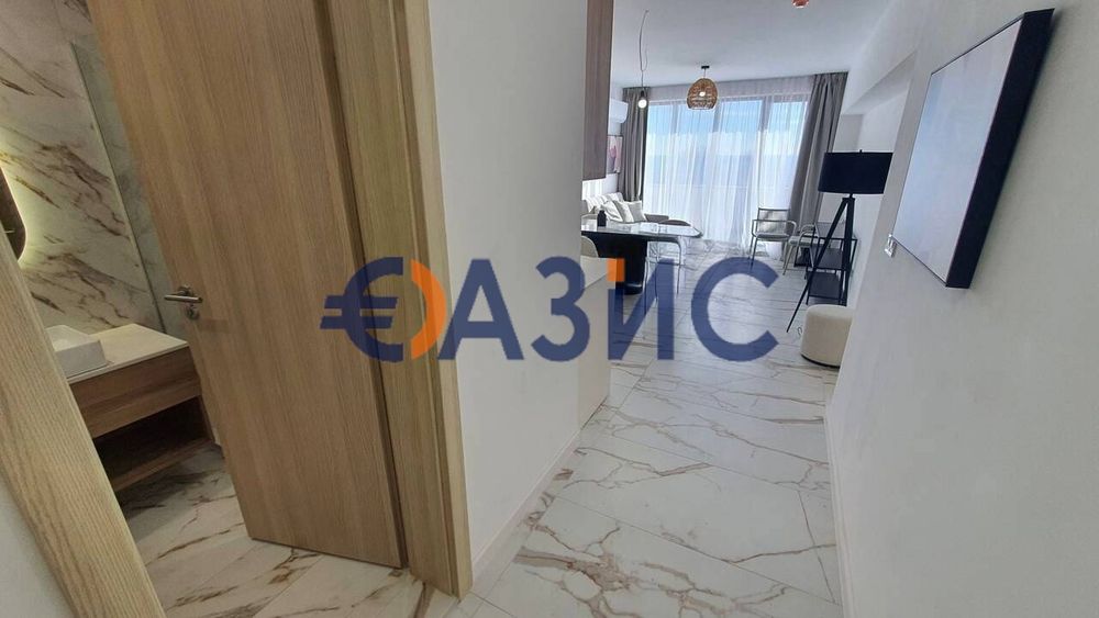 Напълно обзаведен апартамент с морска гледка в комплекс „Sole Mare“,