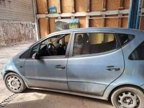 Продавам Mercedes-Benz A-160 W168 на части 2004 година.