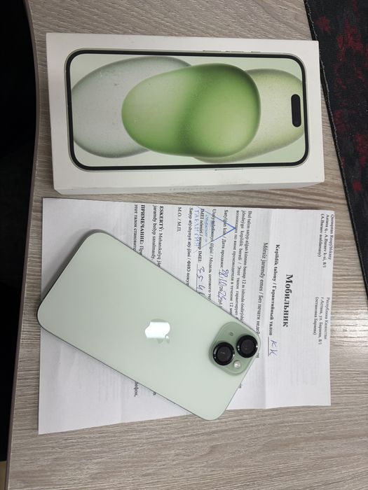 Продам Iphone 15 Green 128 Gb