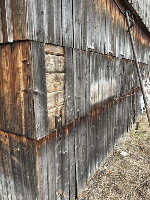 Se Vinde  lemn/casa/sura vechi pentru Relocare/refolosinta