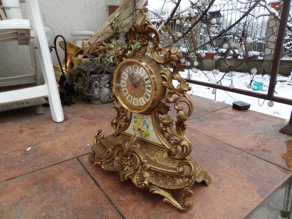 Ceas de semineu vintage frumos deosebit