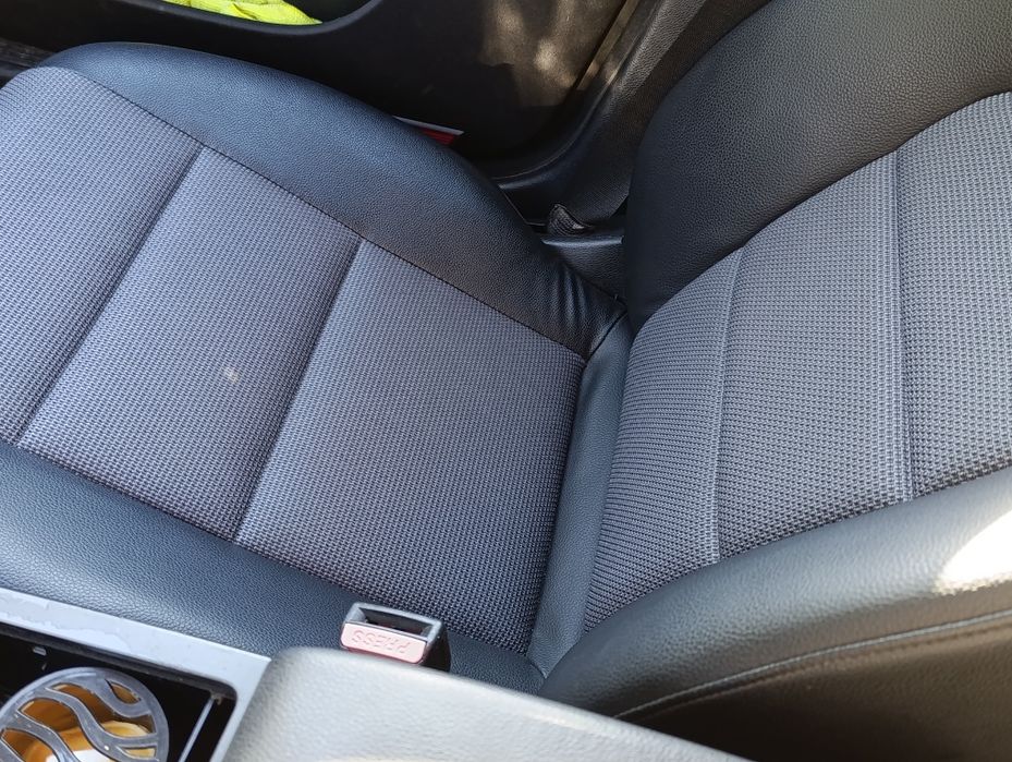 Vând Mercedes c 200CDI