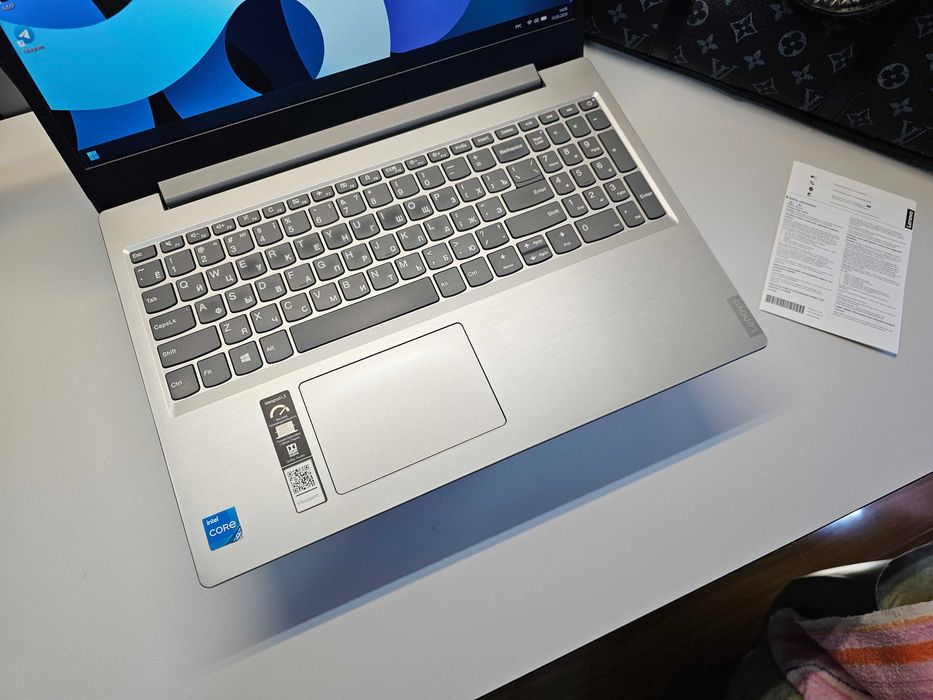 ПРОДАМ Lenovo IdeaPad 15ITL Ноутбук Core™i3-1115G4/8GB/256SSD/15.6"FHD