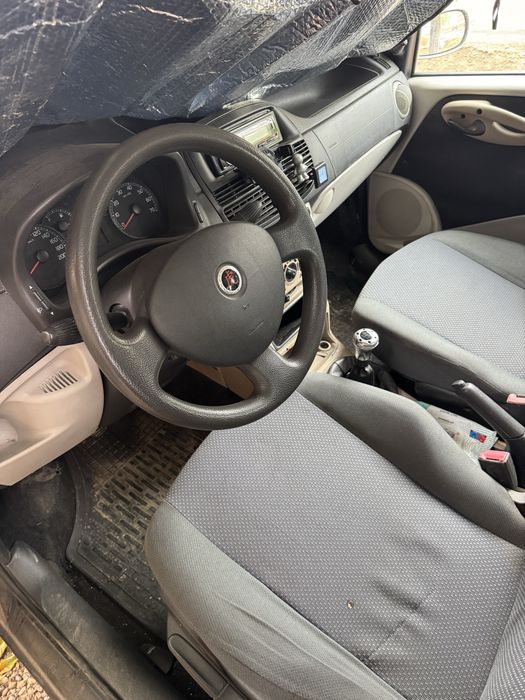 FIAT Punto 2003 — imagine 3