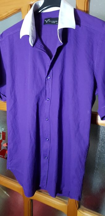 Cămașă violet cu guler alb