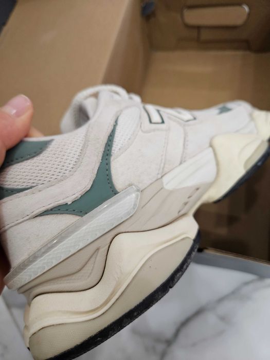 Оригинални маратонки New Balance 9060