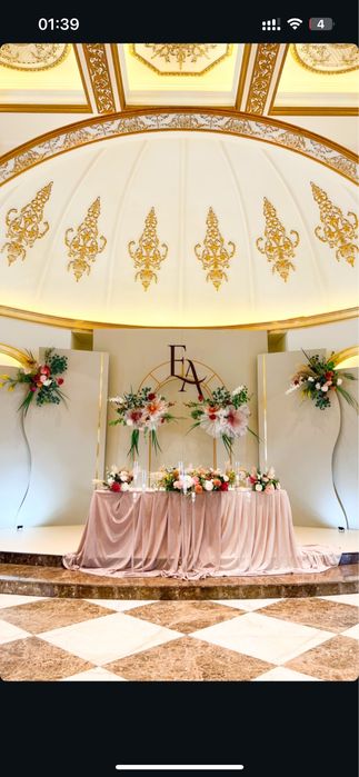 Арка золото фотозона