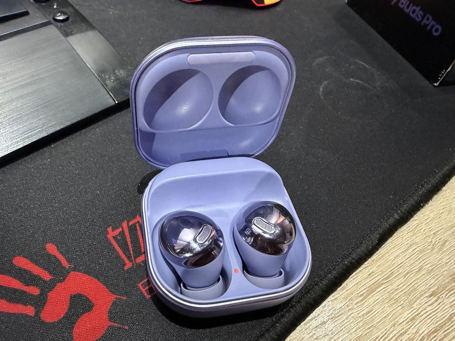 Samsung Galaxi buts pro