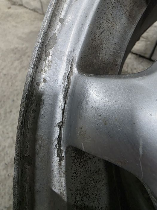 MERCEDES OEM 7X16 5X112 ET41 DIA66,6
 
Подробнее на: https