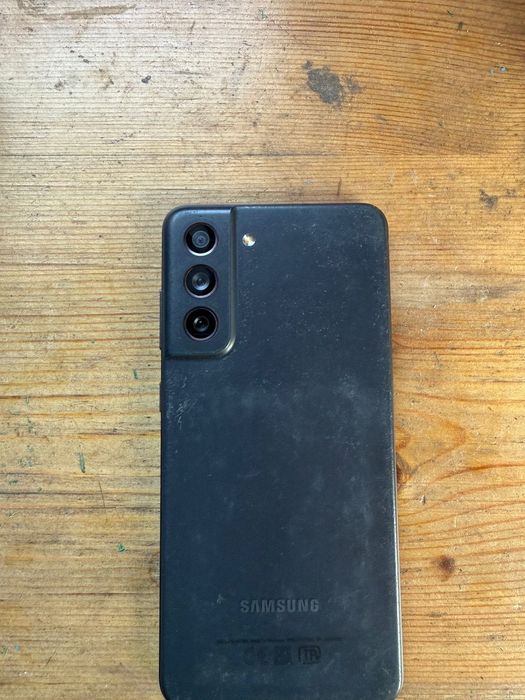 Samsung galaxy S21 FE 128 в отличном состоянии