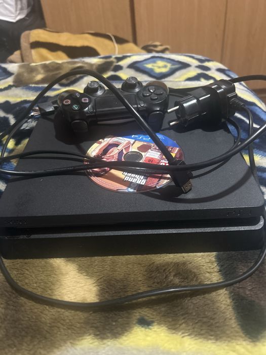 Ps 4 slim 500 gb 1 joc gta 5 premiu edișen