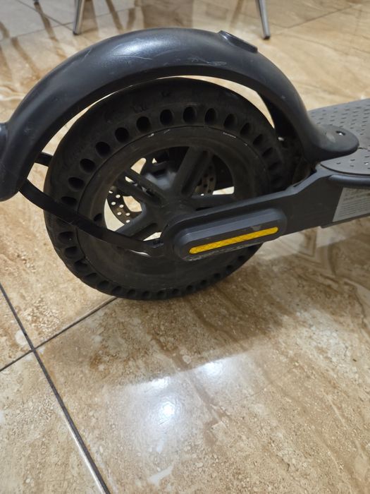 Trotineta Xiaomi M365